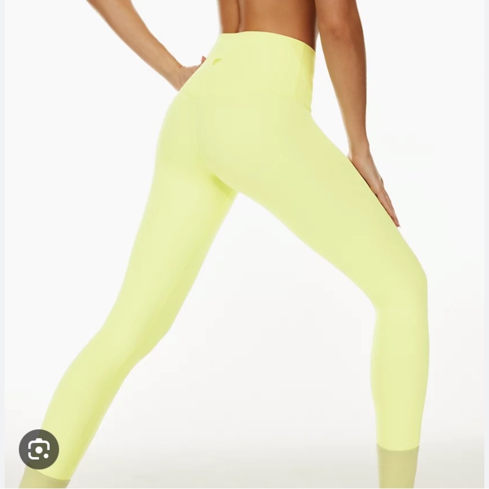 Aritzia TNAButter Leggings